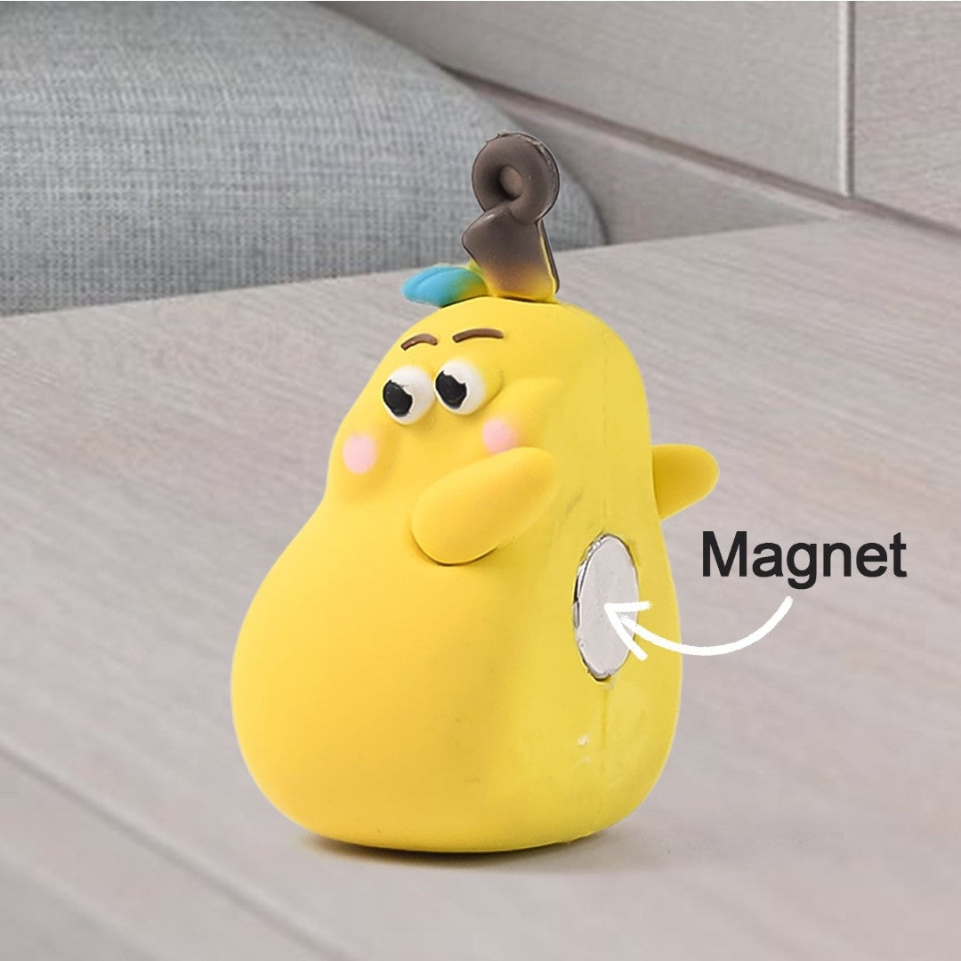 2-in-1 Cute Cartoon Couple Hugging Keychain Set – Soft Rubber Pair Keychains for Couples, Friends & Gifts