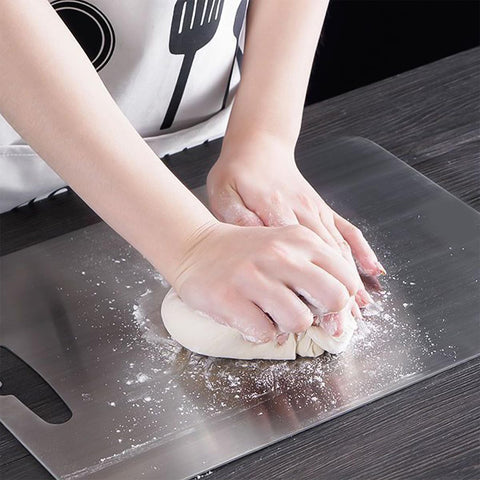 Stainless Steel Cutting Board with Scale – 31 × 20 cm